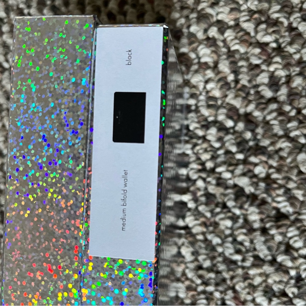 HP🎉 Kate Spade Wallet - Picture 5 of 7